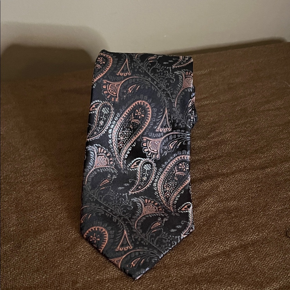 😄100% silk tie Strauss paisley pattern adult